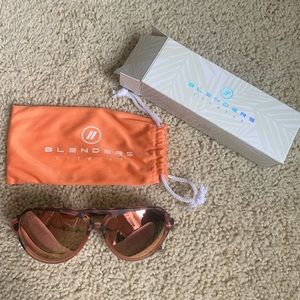 Blenders Eyewear Peach Tort/ Gold Glasses